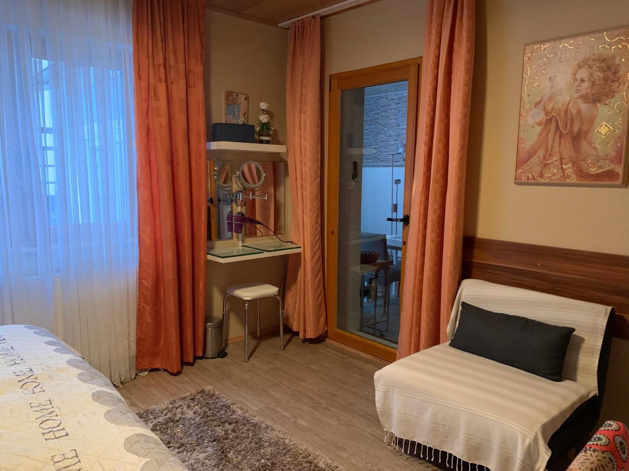 Gaestehaus Monika Hornbach Exteriör bild