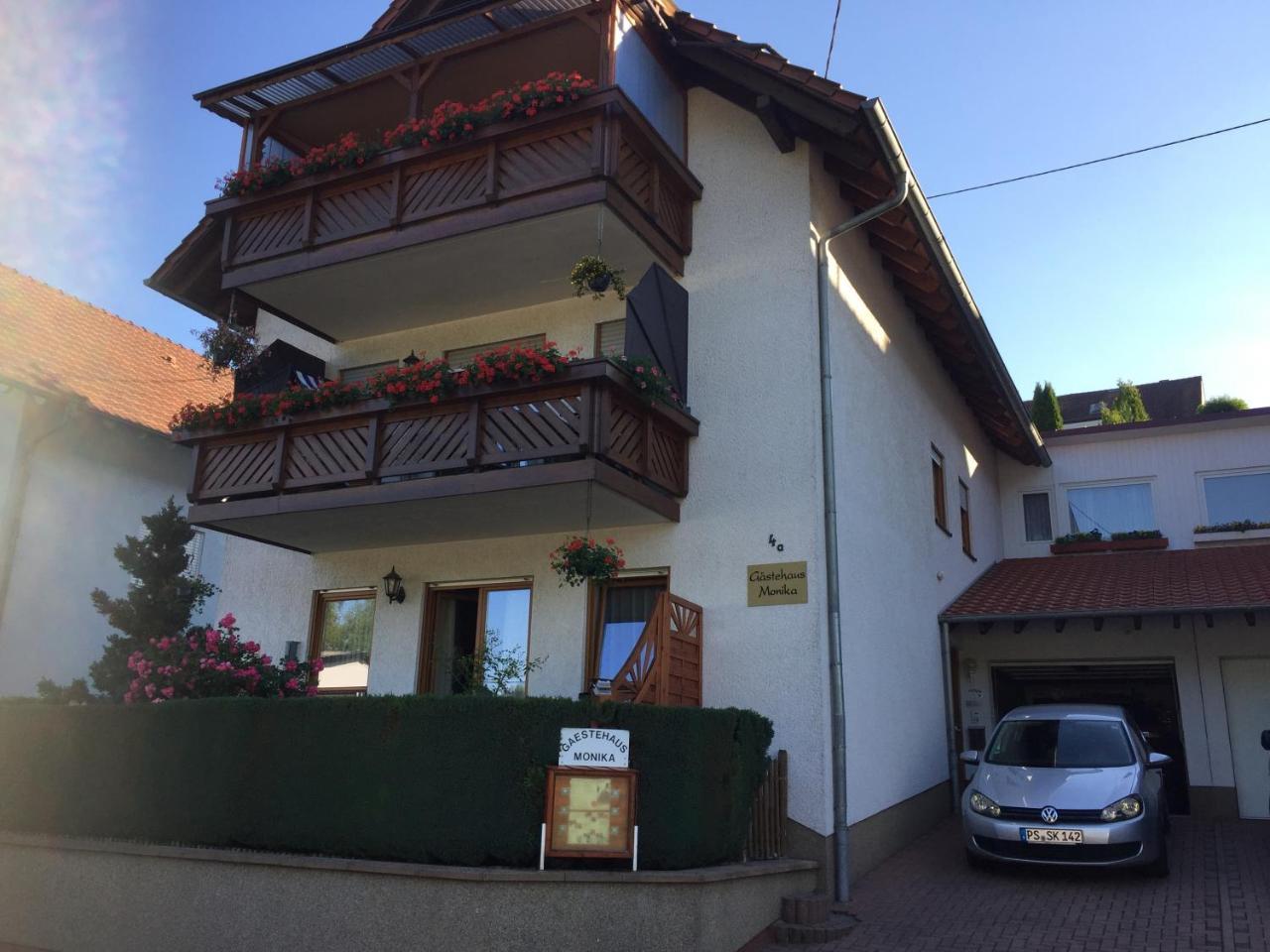Gaestehaus Monika Hornbach Exteriör bild